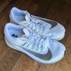Nike Zoom Fly size 10